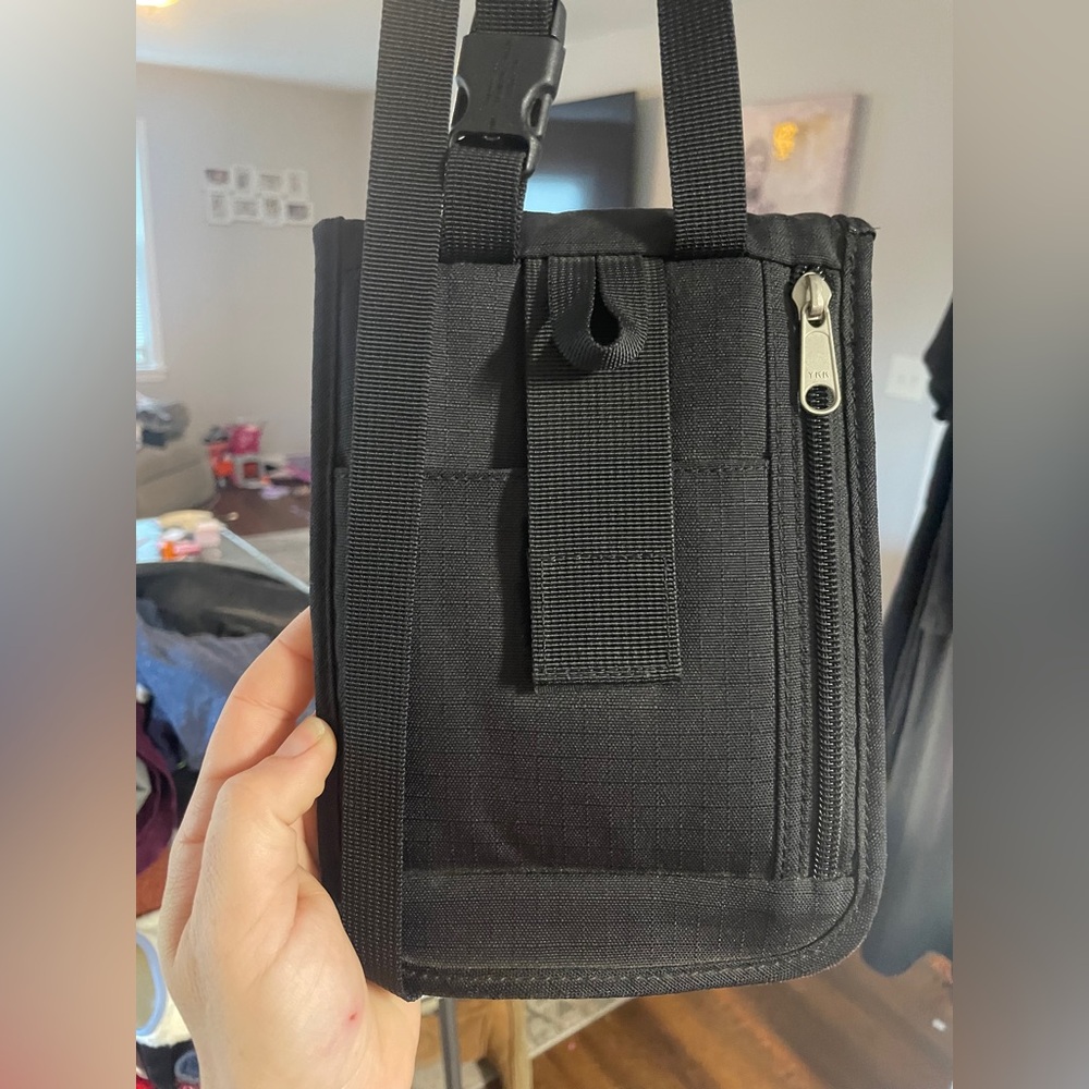 Columbia Black and Red Crossbody Bag - Picture 2 of 9